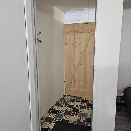 Studio Apartment *