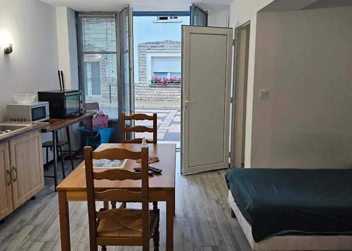 Studio Apartament Fains-Les-Sources